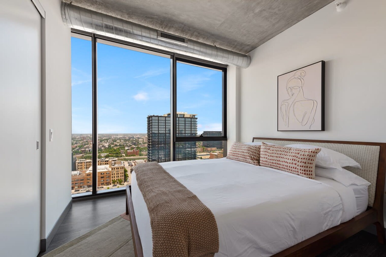 Building Photo - 1314 W Randolph St