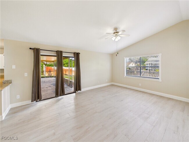 Building Photo - 17409 Braddock Rd