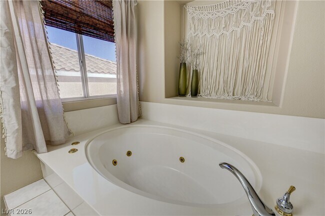 Building Photo - 268 Copper Glow Ct