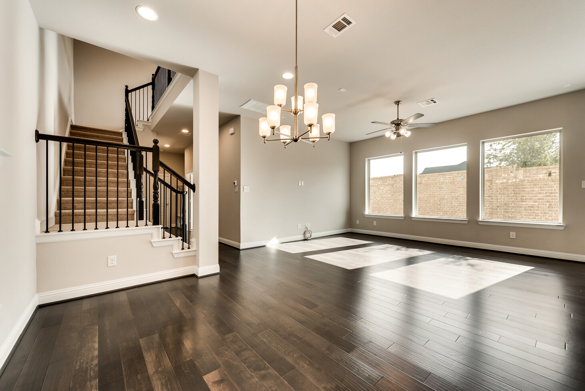 Building Photo - 6716 E Prospect Way