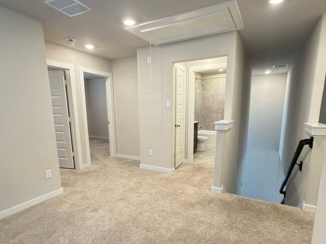 Building Photo - 5723 Madden Ln
