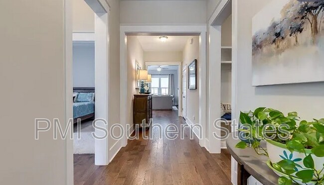Building Photo - 607 Torridon Ln