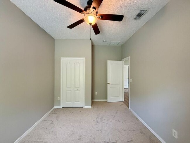 Building Photo - GREAT 3/2 HOME IN WATERSIDE SOUTHEAST ORLANDO