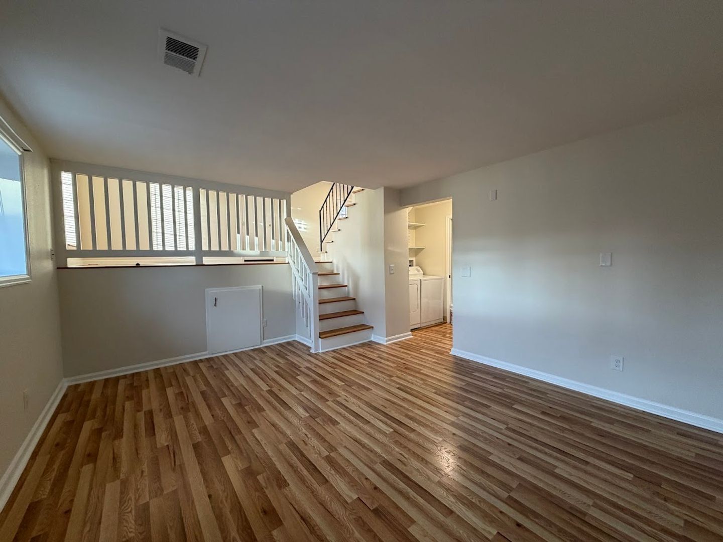 Building Photo - 2406 Bowen St