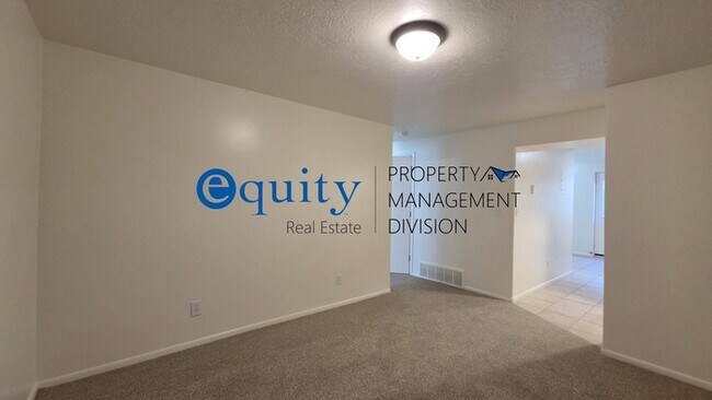 Building Photo - 11851 Poultry Dr