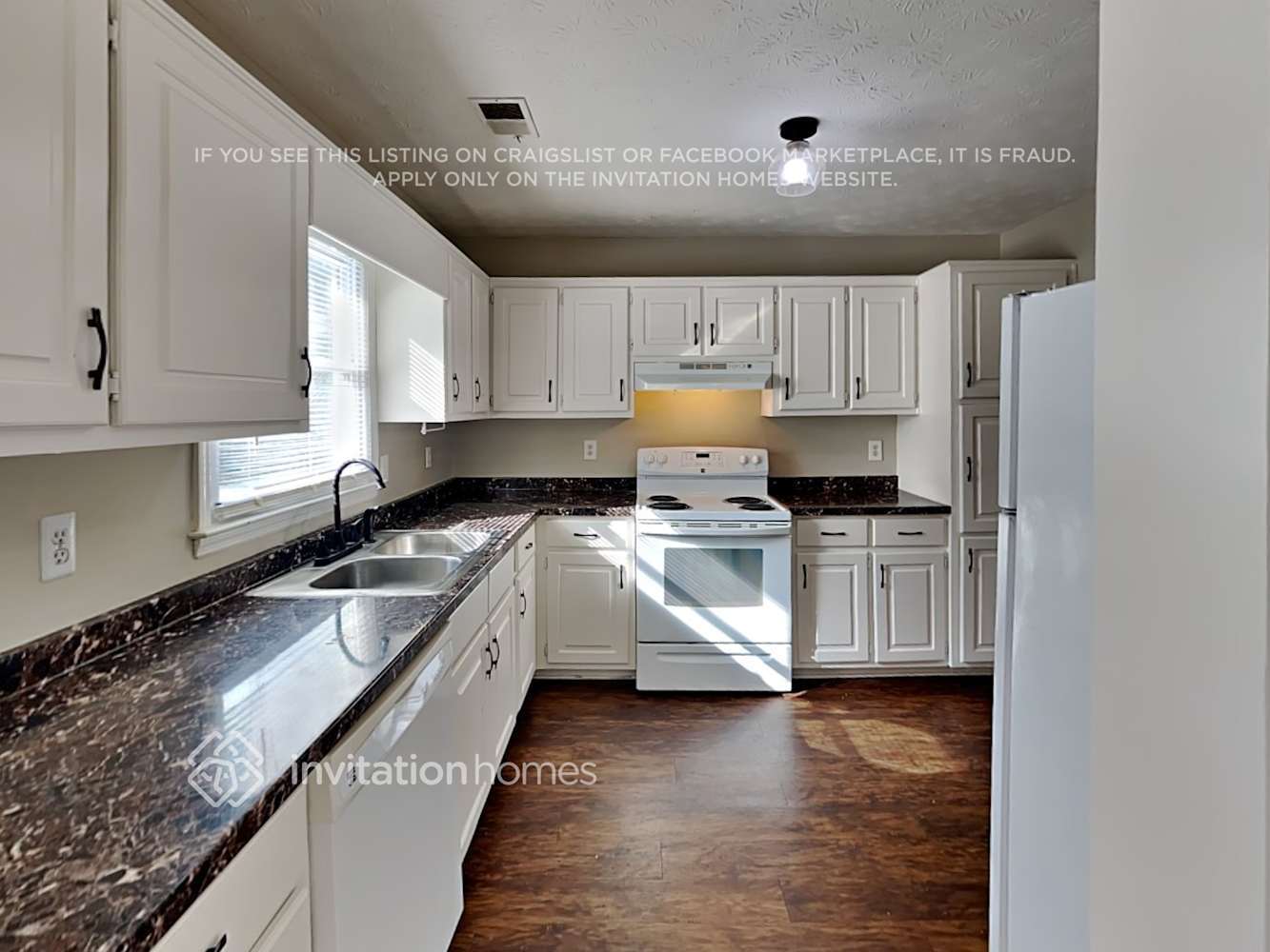 Building Photo - 230 Graystone Dr