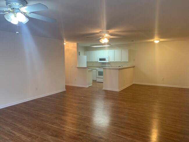Building Photo - 4468 Lady Banks Ln