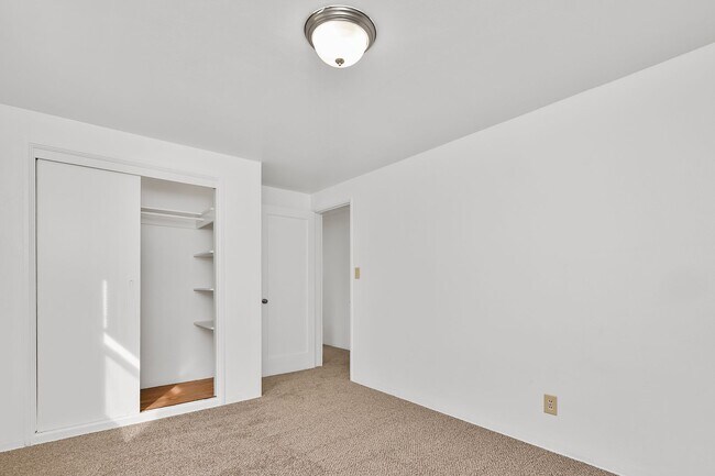 Building Photo - 2bd/1b Boise Bench Home!