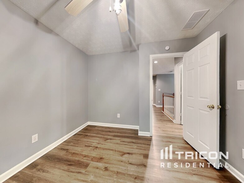 Building Photo - 1770 River Bluff Rd