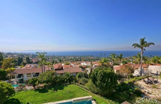 Building Photo - 1356 Vía Romero