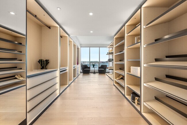 Building Photo - 150 Seaport Blvd