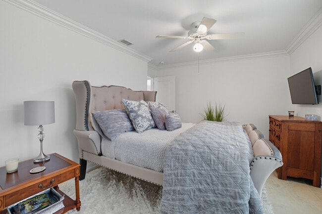 Building Photo - 1050 Gulfstream Way