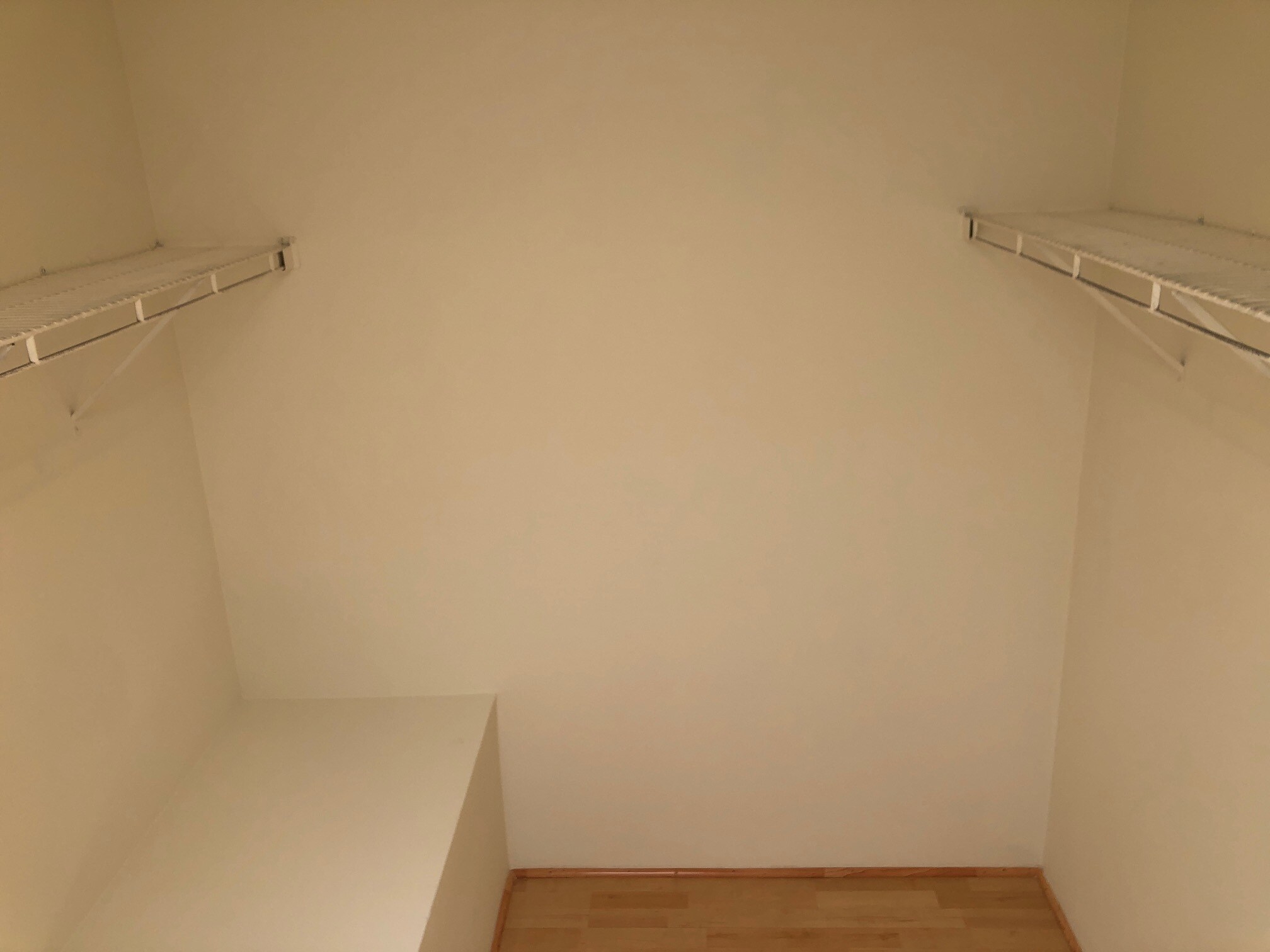 Building Photo - 1733 Lucile Ave