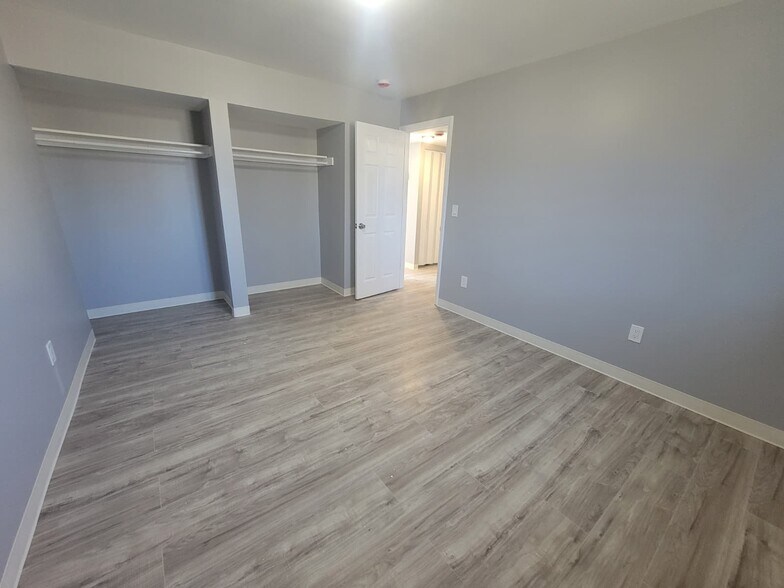 Building Photo - 1816-1816 N James H McGee Blvd