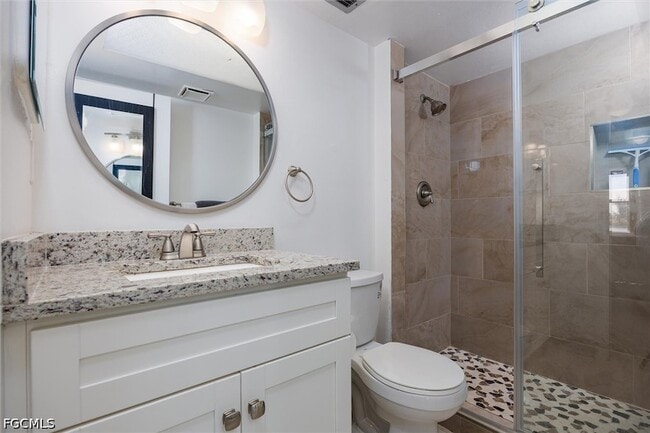 Building Photo - 16200 Bay Pointe Blvd