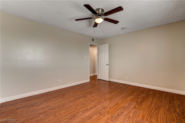 Building Photo - 632 Biljac St