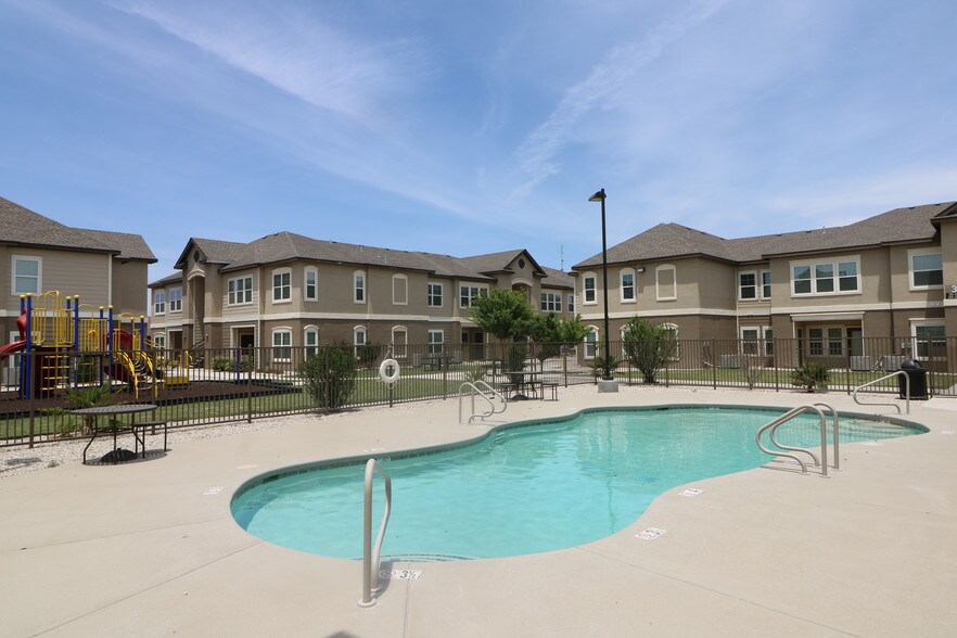 Lovington Trails 1531 N Main Ave Lovington NM 88260 Apartment Finder