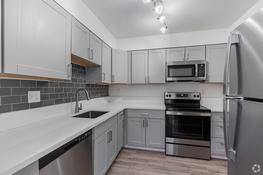 Primary Photo - Alpine by Trion Living