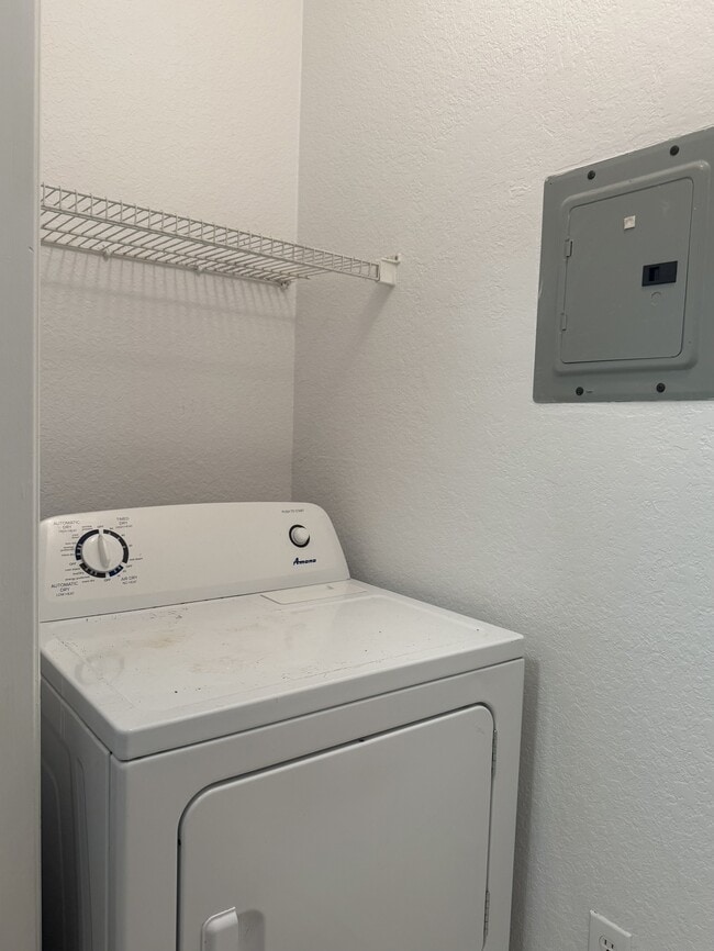 Building Photo - 3621 Conroy Rd