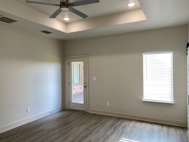 Building Photo - Beautiful Home in Cooper ISD