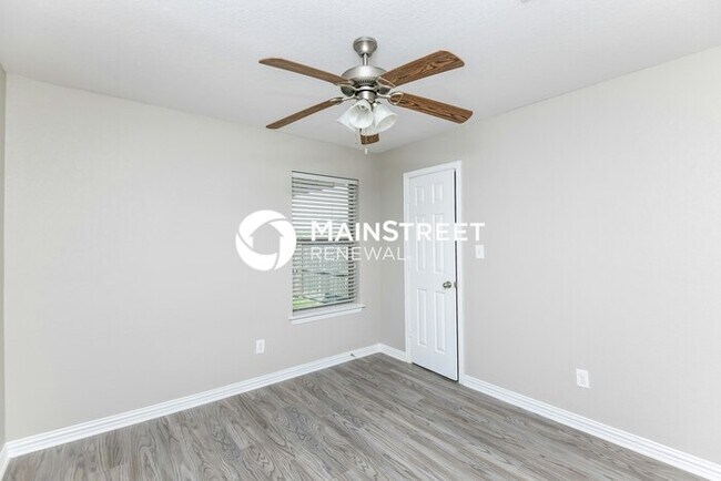 Building Photo - 3 Bedroom Pet-Friendly Home in Fort Worth,...