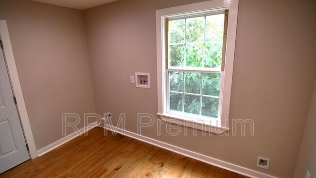 Building Photo - 4706 Mohican St