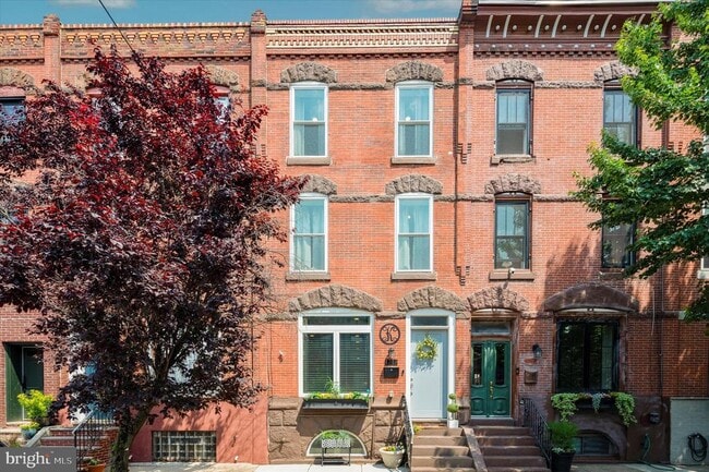 Building Photo - 1717 S 13th St