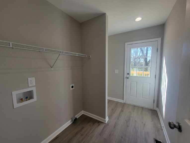 Building Photo - 605 Frank St