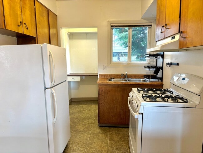 Building Photo - STARM02