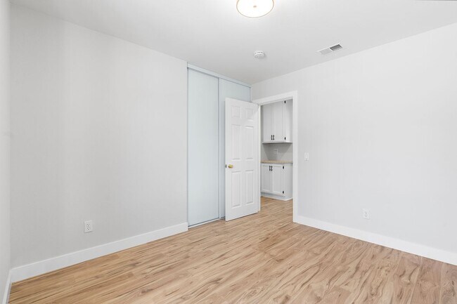 Building Photo - 44884 Marge Pl