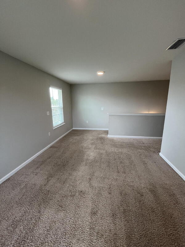 Building Photo - 4905 Kensington Ln