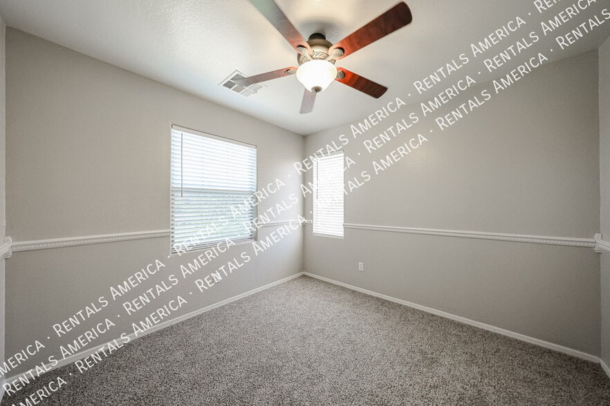 Building Photo - 2665 E Bart St