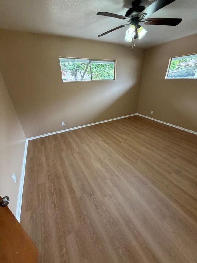 Building Photo - 1513 Alpine Ln
