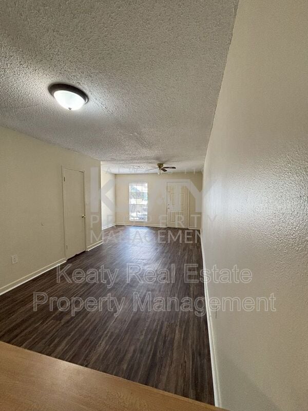 Building Photo - 424 Failla Rd