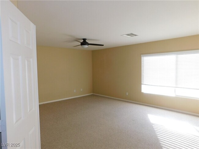 Building Photo - 10855 Carberry Hill St