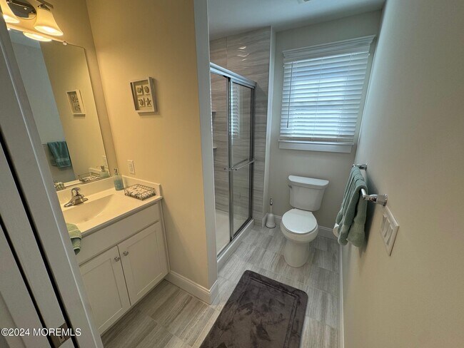 Building Photo - 2 Shell Rd