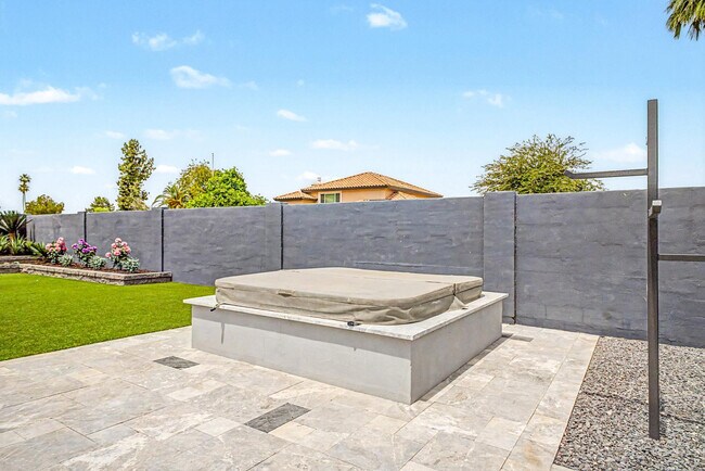 Building Photo - 2800 S Bala Dr