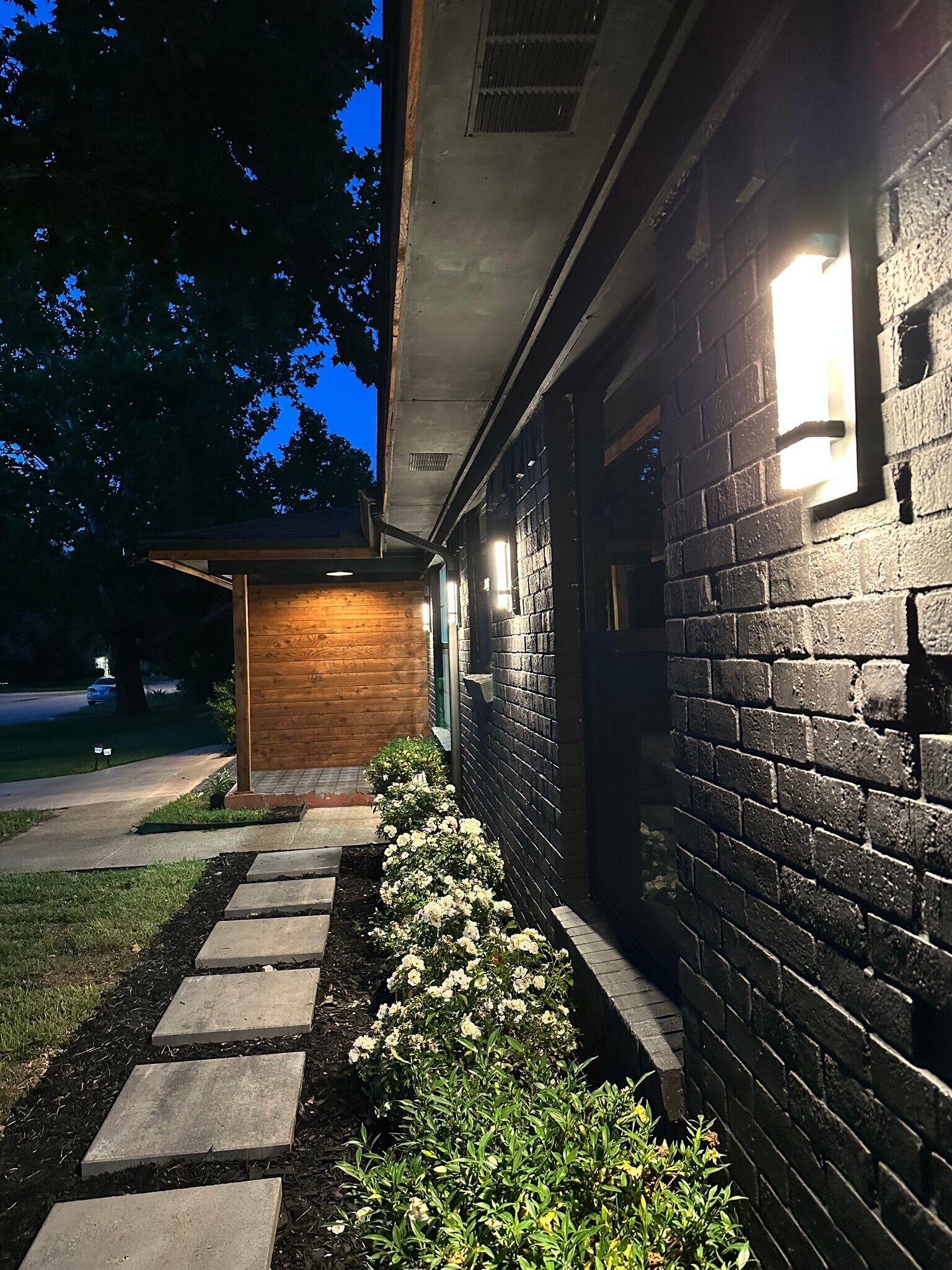 Building Photo - 5809 Westhaven Dr