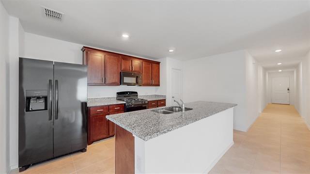 Building Photo - 1234 Tallow Trl