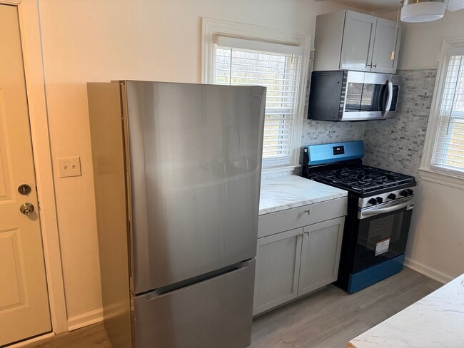 Building Photo - 26181 Dunning St