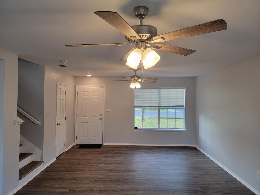 LR - 3016 Princeton Ave