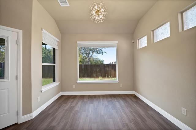 Building Photo - 2003 Oleander St