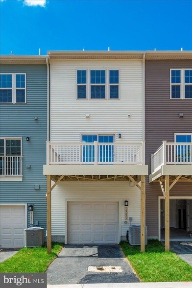 Building Photo - 19822 Habitat Ter