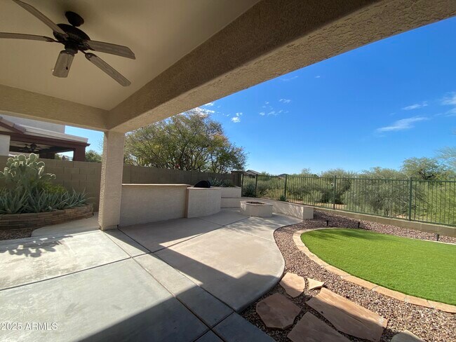 Building Photo - 40320 N Exploration Trail