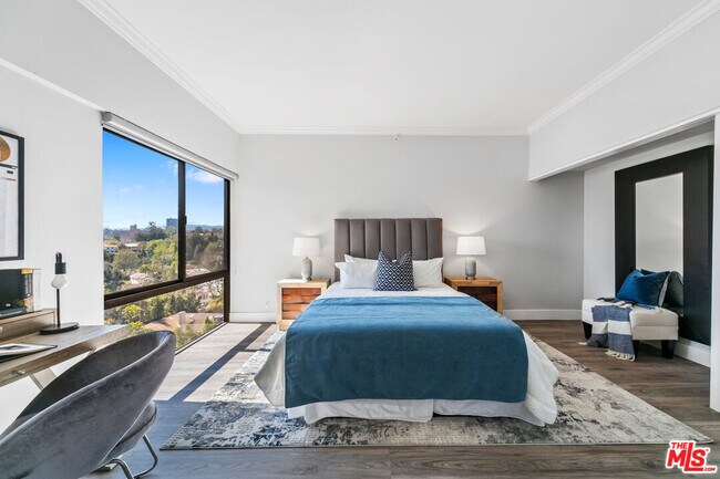 Building Photo - 10445 Wilshire Blvd