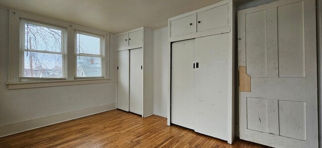 Building Photo - 214 S Church St