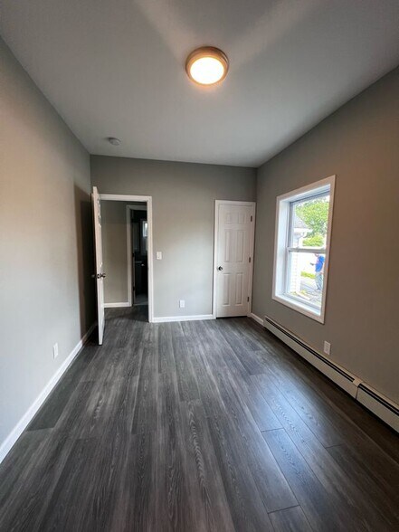 Building Photo - 80 Grant Ave