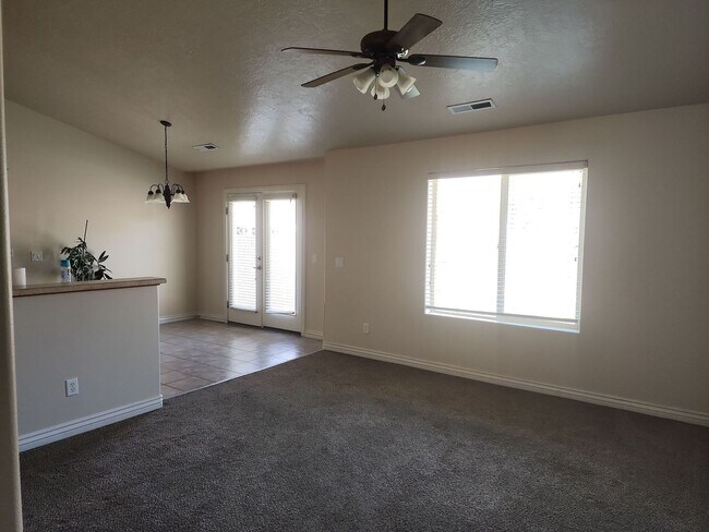 Building Photo - Pet Friendly Southern View Townhome Applic...