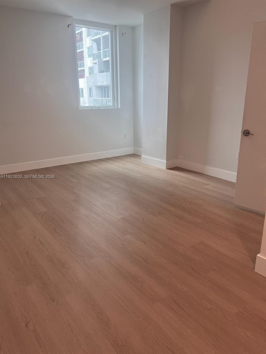 Building Photo - 253 NE 2nd St