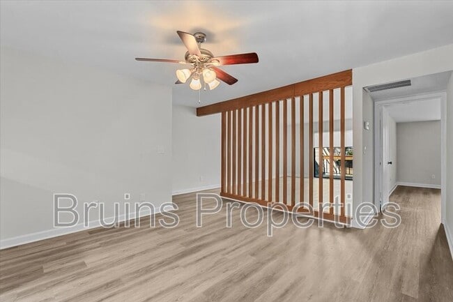 Building Photo - 1522 Benjamin Pkwy